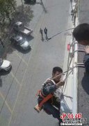 老师附上了空调。我没注意这两个地方。我不想