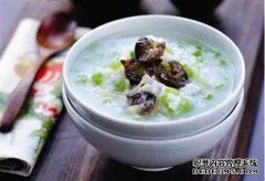 这碗营养丰富的肝仔已经喝了50年。一位94岁的中